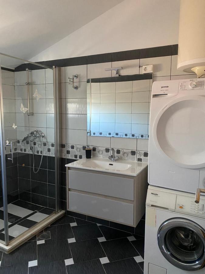 Apartment Lena Funtana Kültér fotó