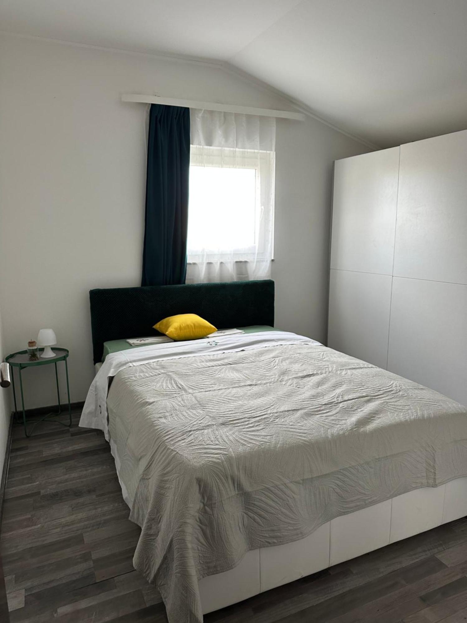 Apartment Lena Funtana Kültér fotó